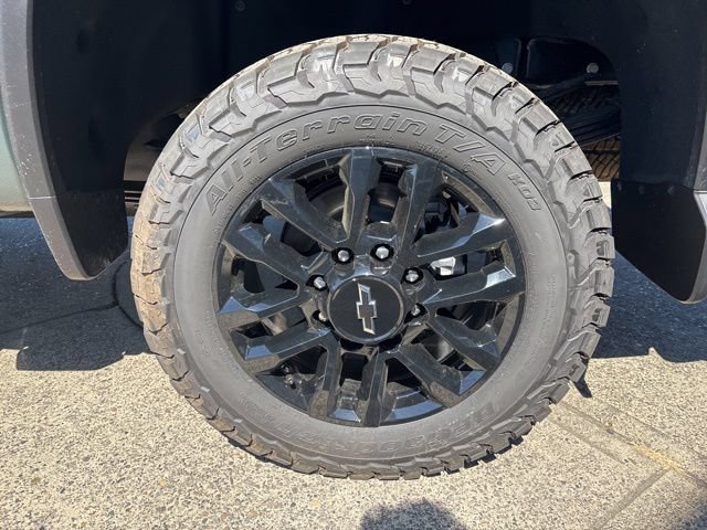 New 2026 Chevrolet Silverado 3500 High Country w/ High Country Premium Package AWD/4WD image 17