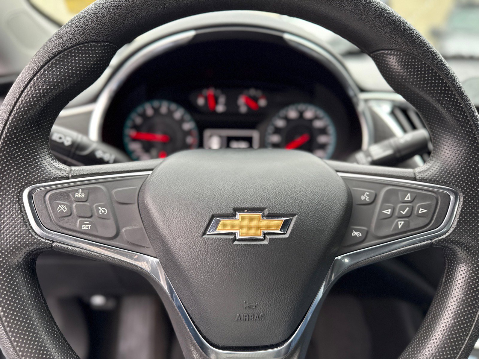 Used 2020 Chevrolet Malibu LT FWD image 32