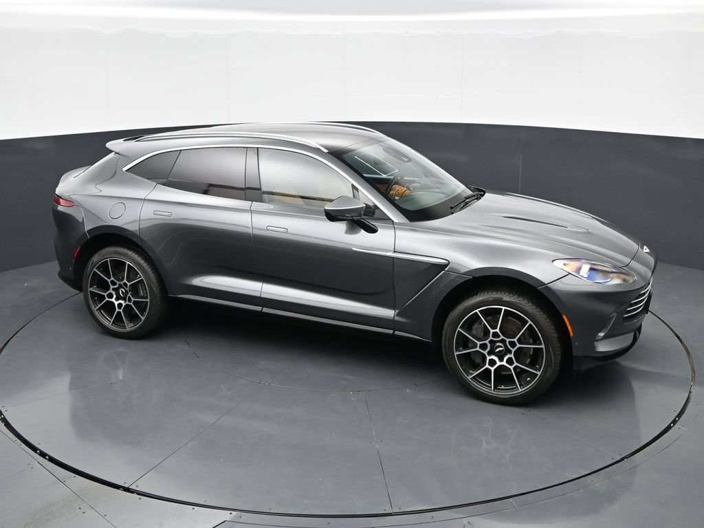 Used 2021 Aston Martin DBX AWD/4WD image 32