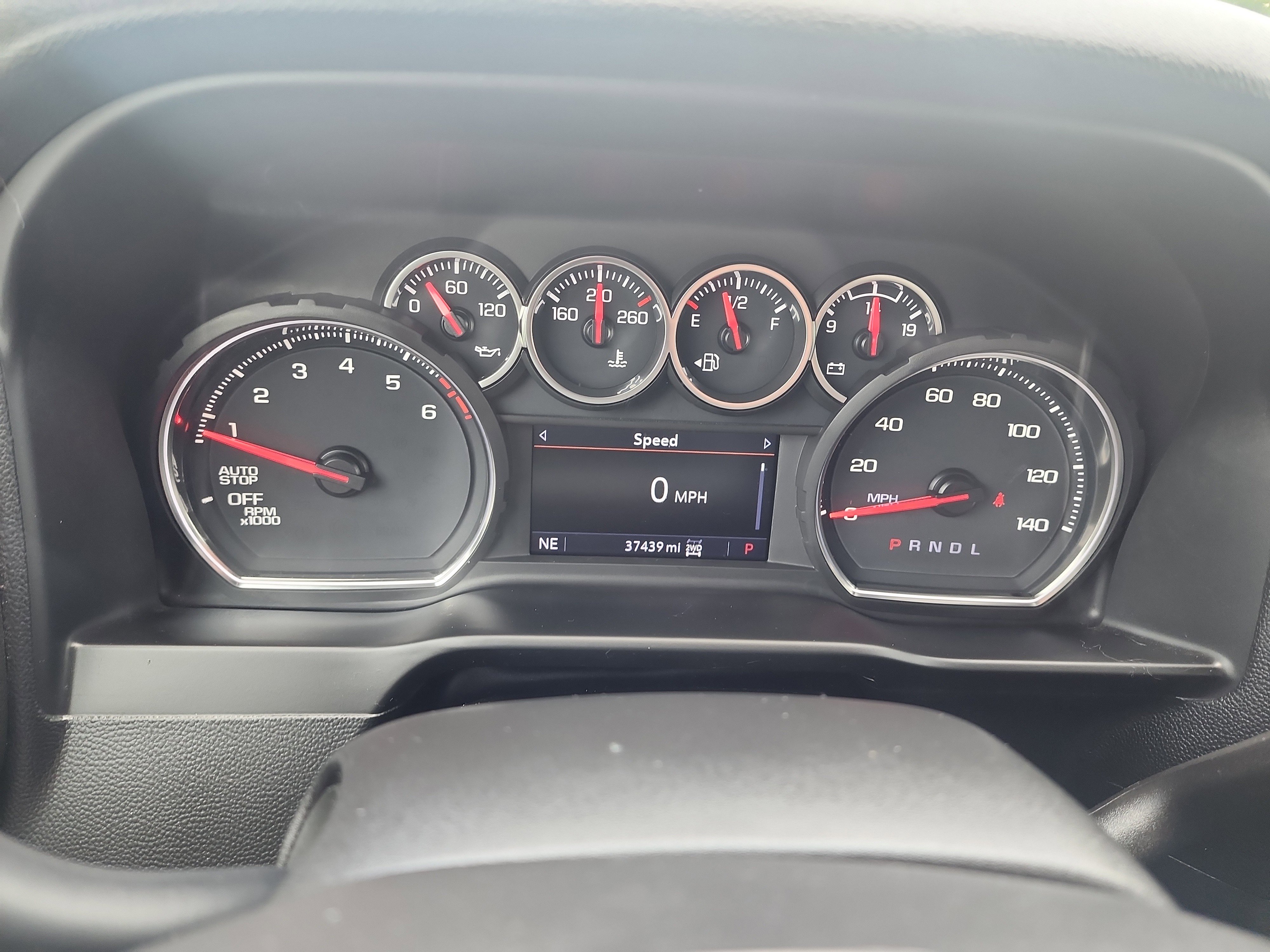 Used 2022 Chevrolet Silverado 1500 LT image 39