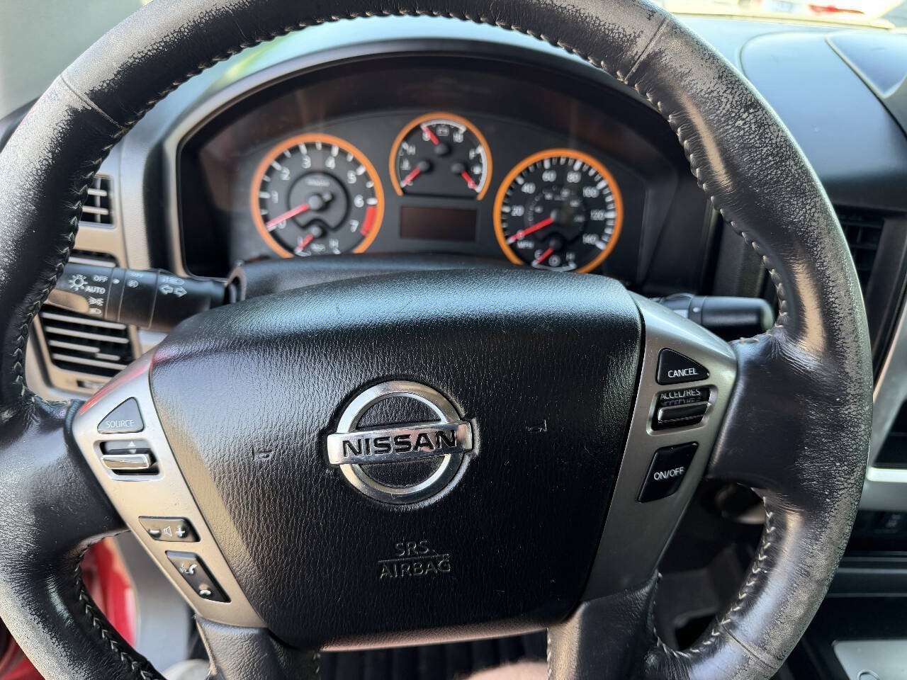 Used 2015 Nissan Titan PRO-4X AWD/4WD image 23