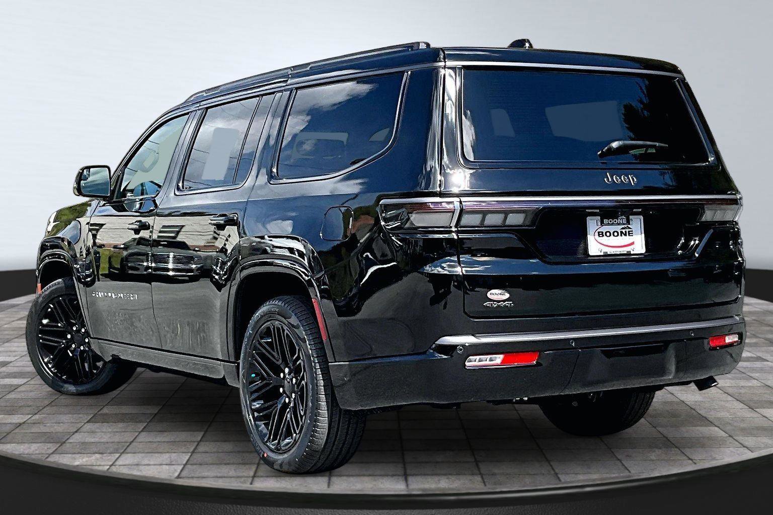 New 2026 Jeep Grand Wagoneer Limited AWD/4WD image 4