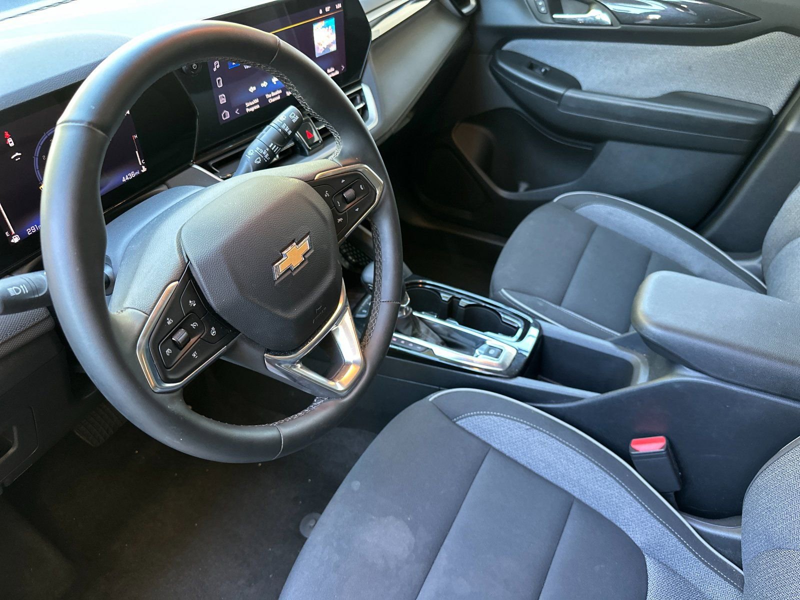 Used 2024 Chevrolet TrailBlazer LT w/ LT Cold Weather Package image 10