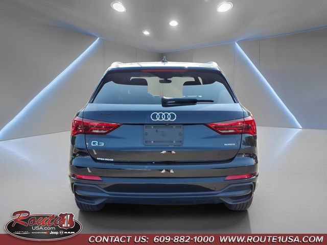 Used 2021 Audi Q3 2.0T Premium w/ Convenience Package AWD/4WD image 5