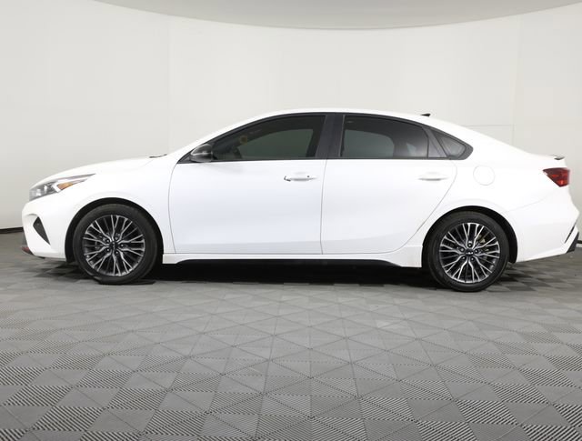 Used 2023 Kia Forte GT-Line w/ GT-Line Premium Package image 2