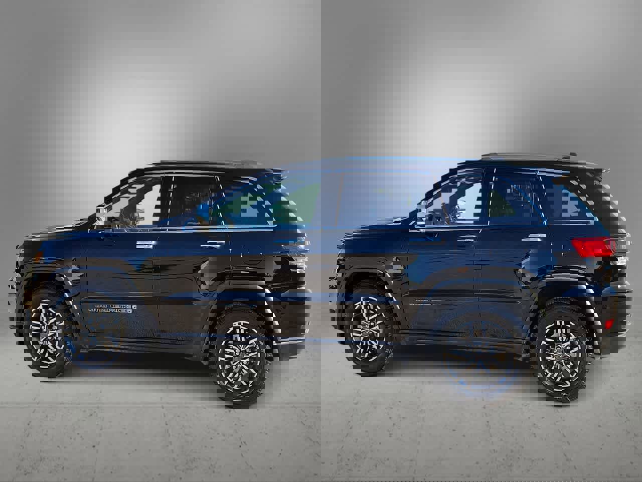 Used 2022 Jeep Grand Cherokee Limited w/ Tech Group image 5