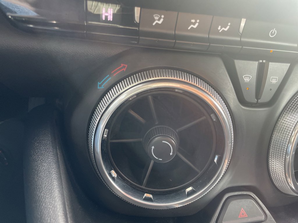 Used 2020 Chevrolet Camaro LT image 36