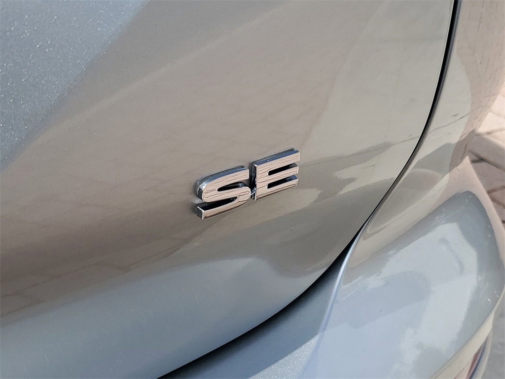 New 2025 Mitsubishi Outlander SE image 9