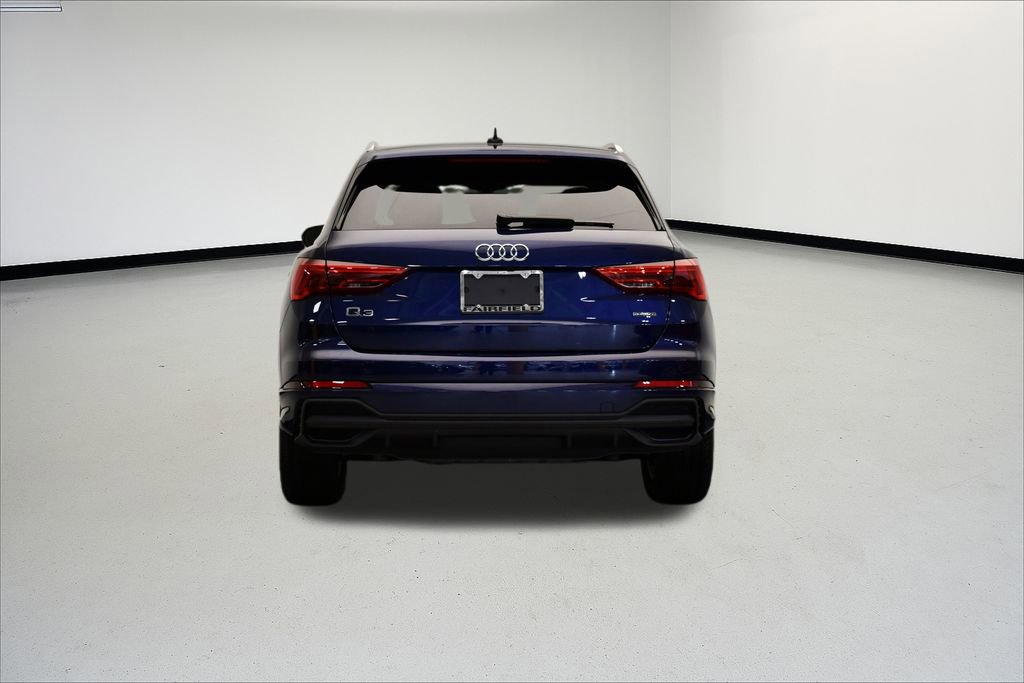 Used 2025 Audi Q3 2.0T Premium w/ Convenience Package image 4