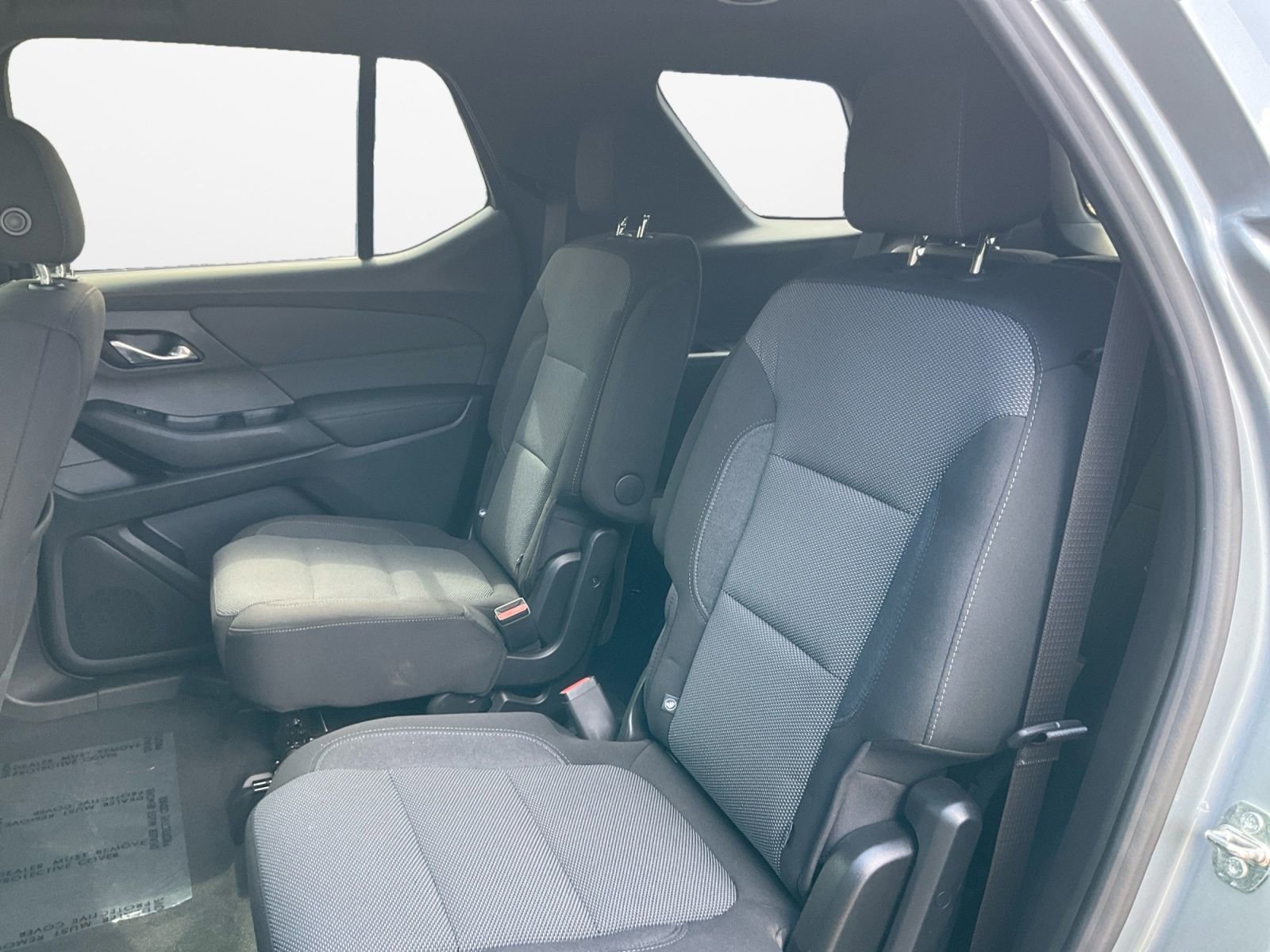 Used 2023 Chevrolet Traverse LT FWD image 13