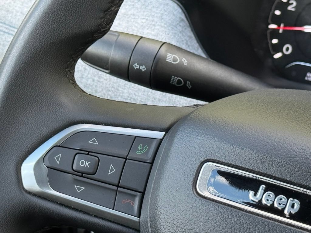 Used 2024 Jeep Compass Latitude AWD/4WD image 22