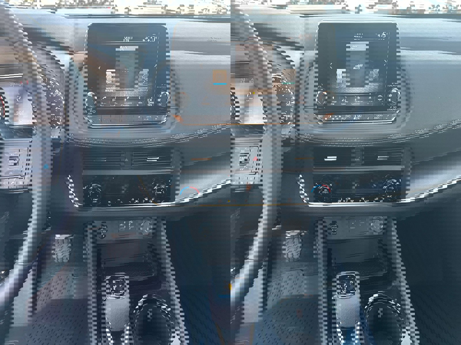 New 2026 Nissan Rogue SV image 28