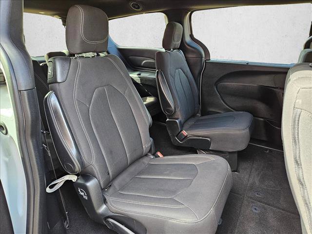 Used 2019 Chrysler Pacifica Touring Plus w/ S Appearance Package image 19