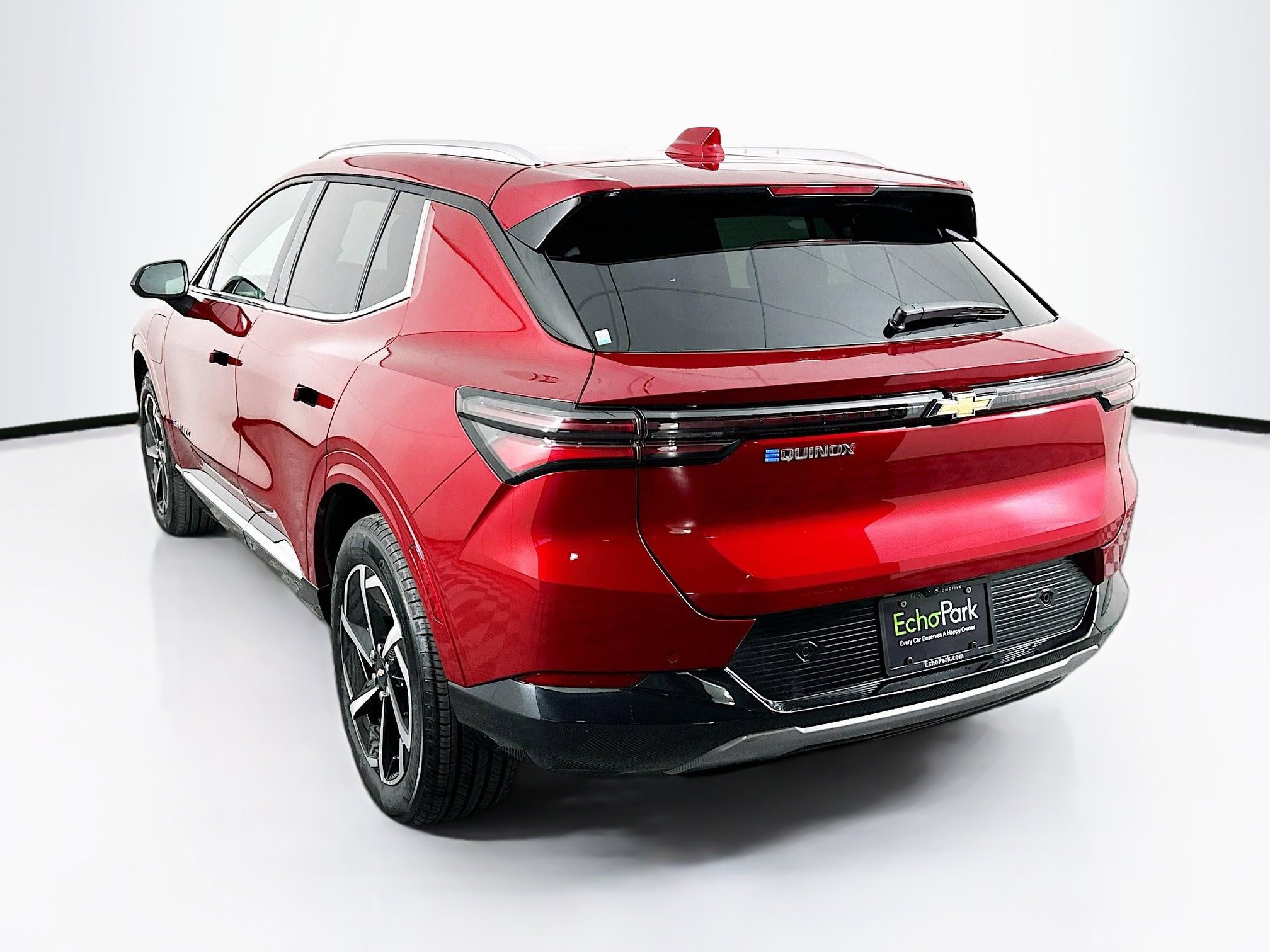 Used 2025 Chevrolet Equinox EV LT image 5