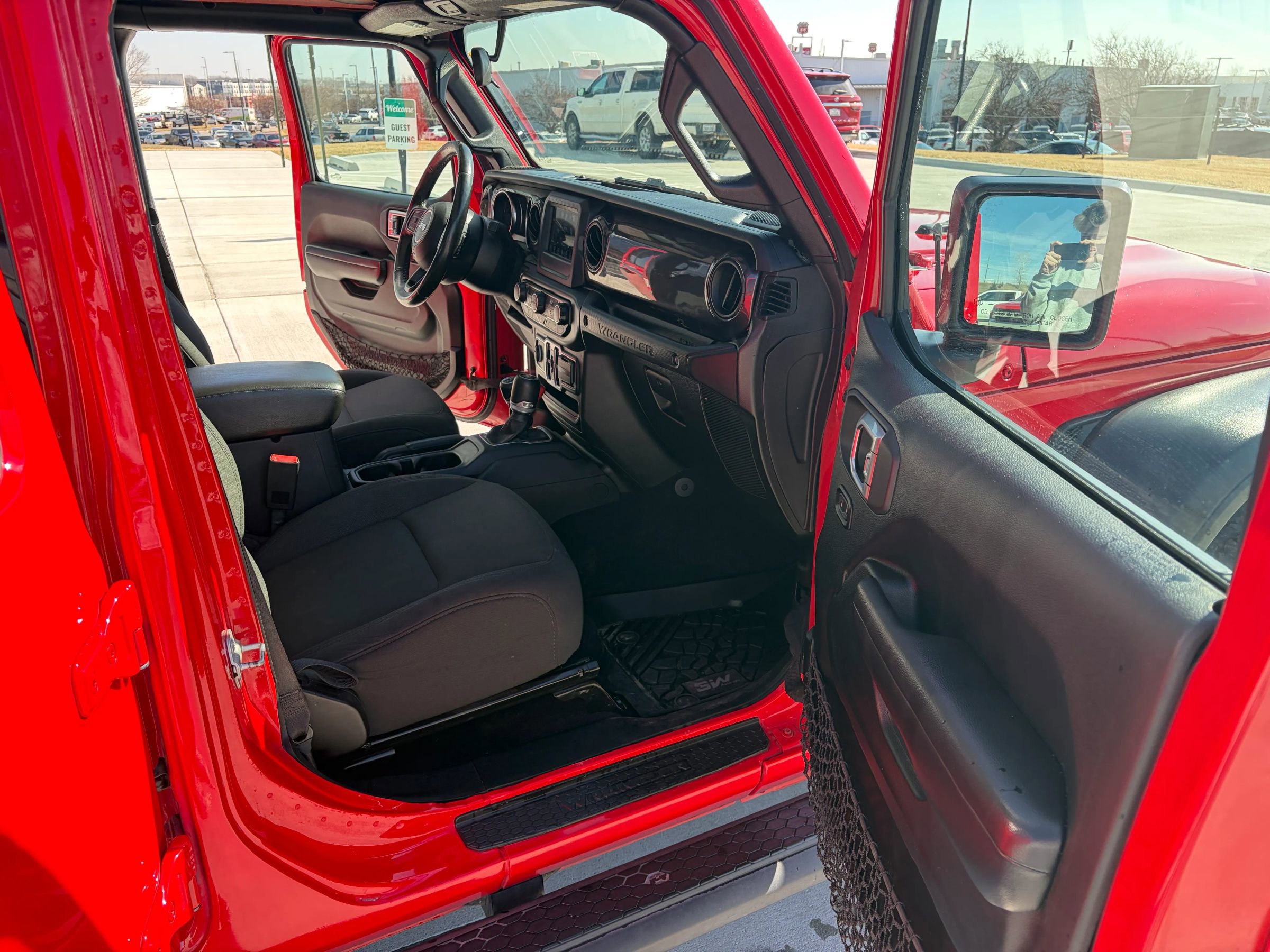 Used 2019 Jeep Wrangler Unlimited Sport image 16