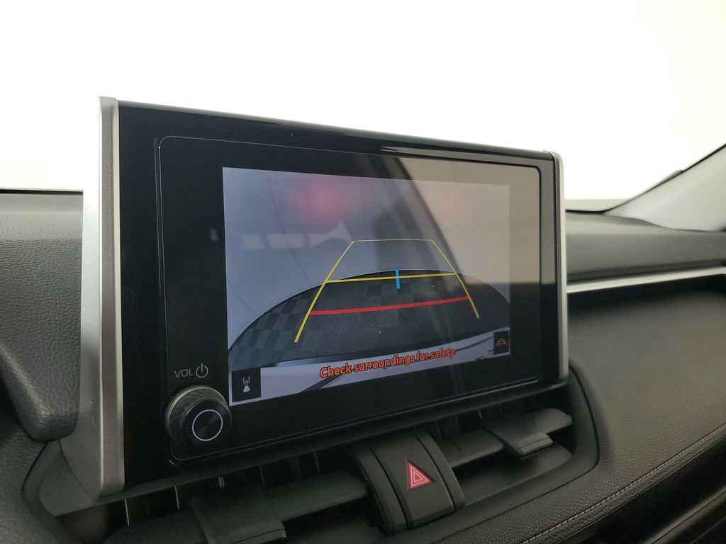Used 2025 Toyota RAV4 XLE image 28