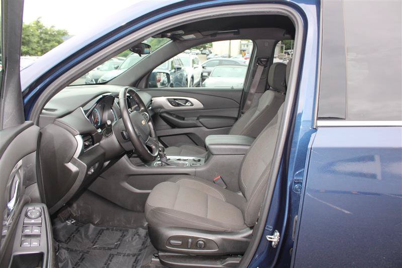 Used 2022 Chevrolet Traverse LT AWD/4WD image 10