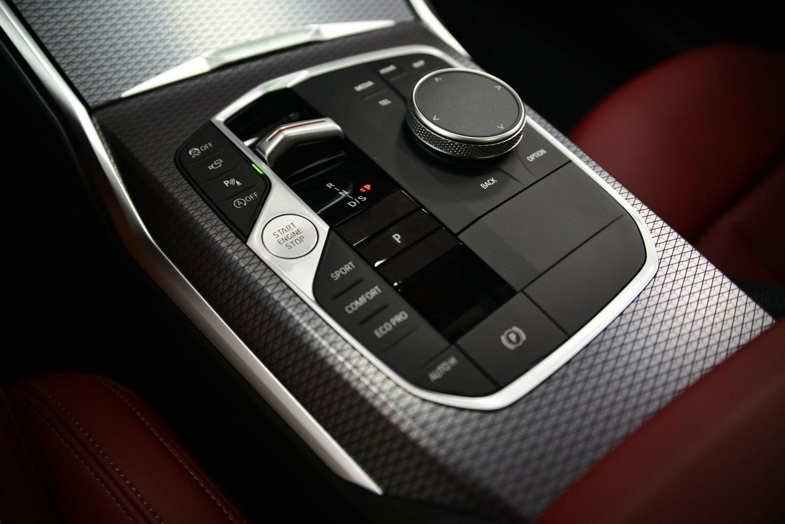 Used 2025 BMW 330i xDrive Sedan w/ Premium Package image 16