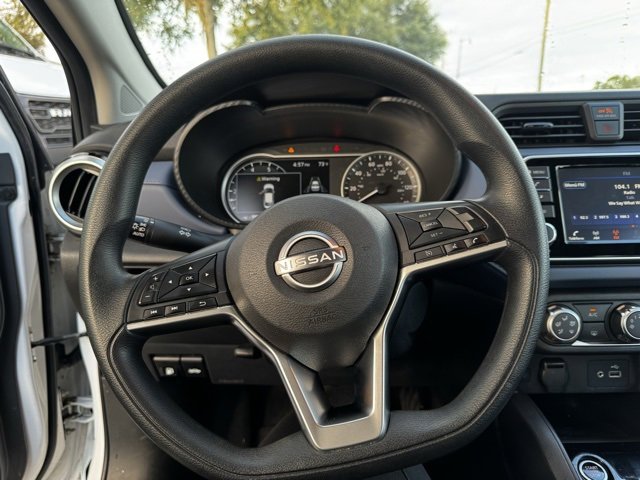 Used 2023 Nissan Versa SV image 30