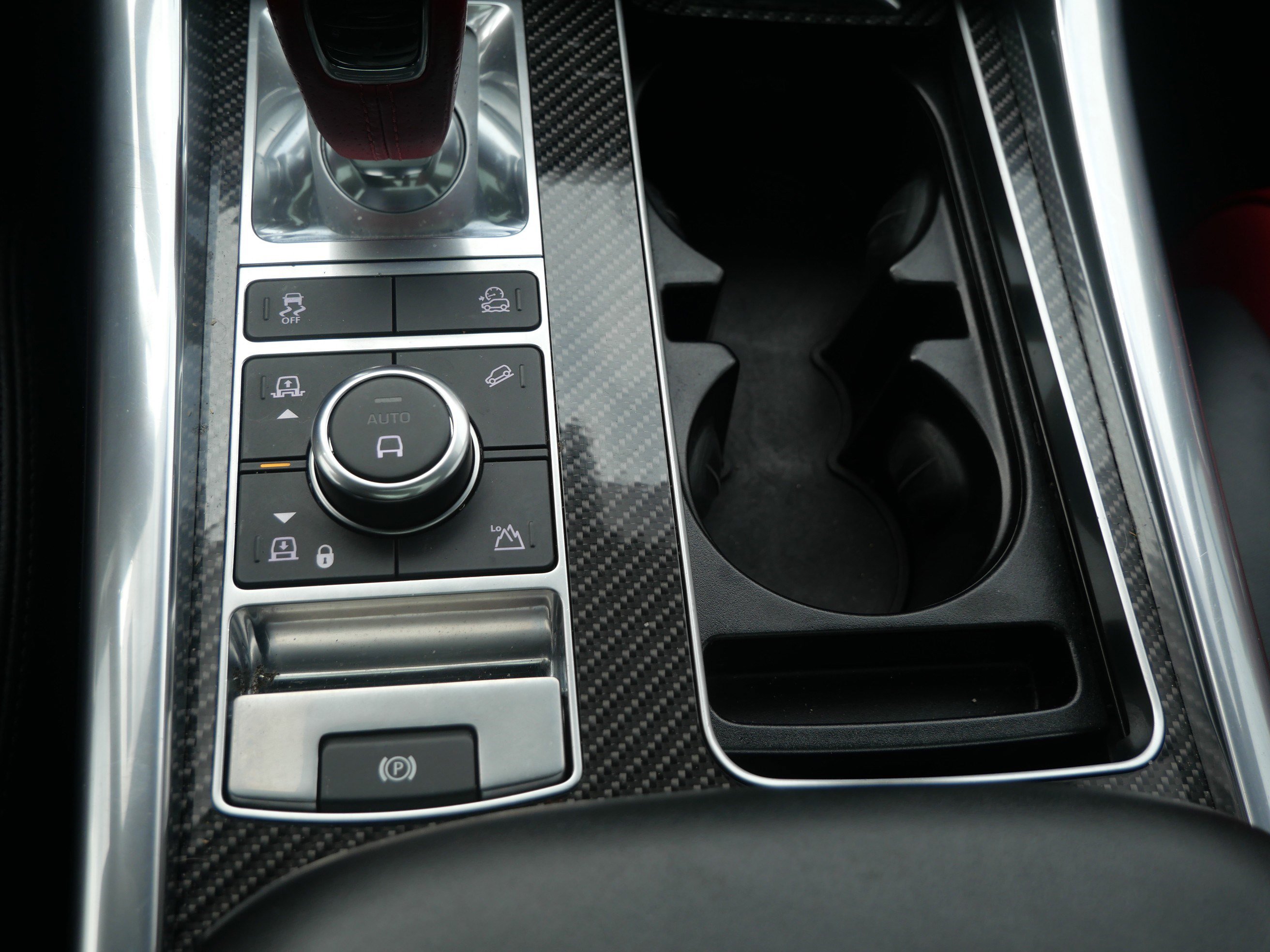 Used 2020 Land Rover Range Rover Sport SVR image 20