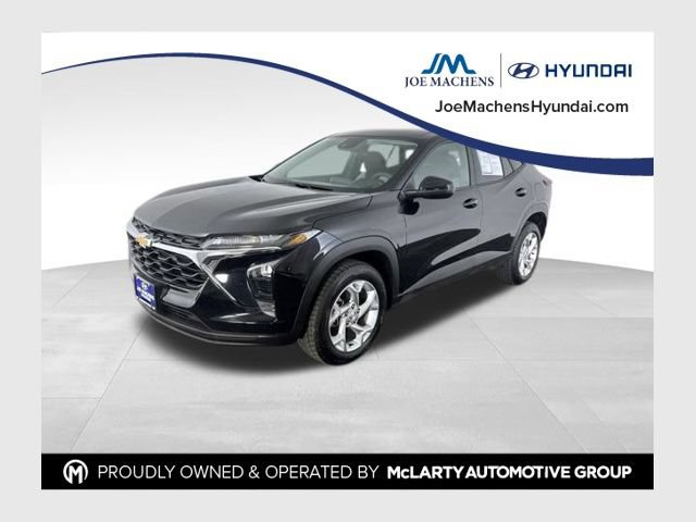 Used 2025 Chevrolet Trax LS w/ LS Convenience Package