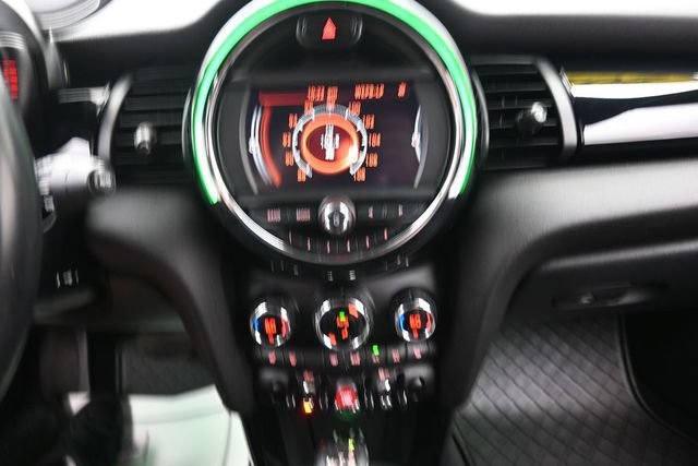 Used 2016 MINI Cooper Convertible FWD image 6