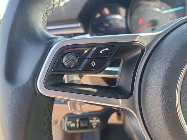 Used 2020 Porsche Macan S image 30