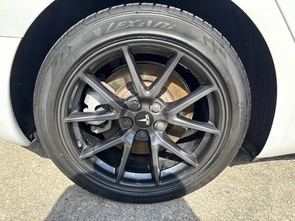 Used 2022 Tesla Model 3 Long Range AWD/4WD image 42