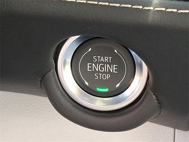 Used 2025 Chevrolet Suburban Premier image 21