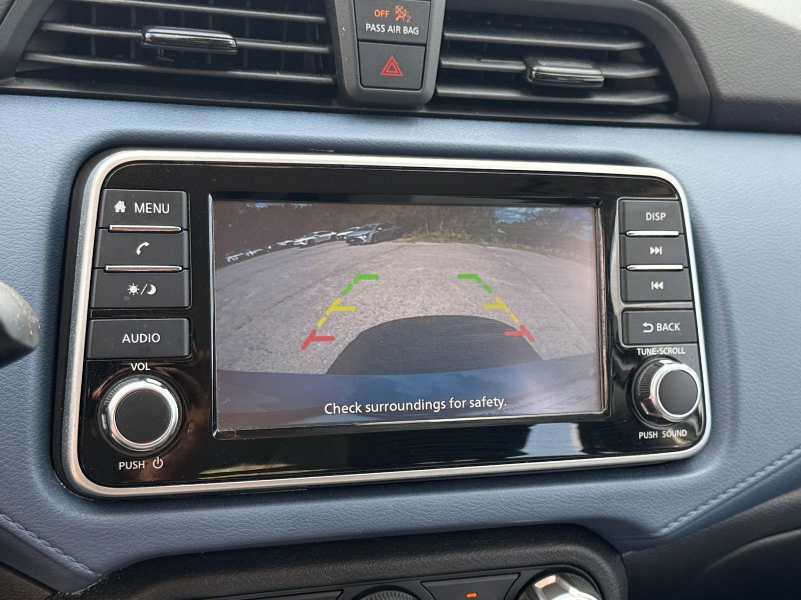 Used 2025 Nissan Versa SV image 17