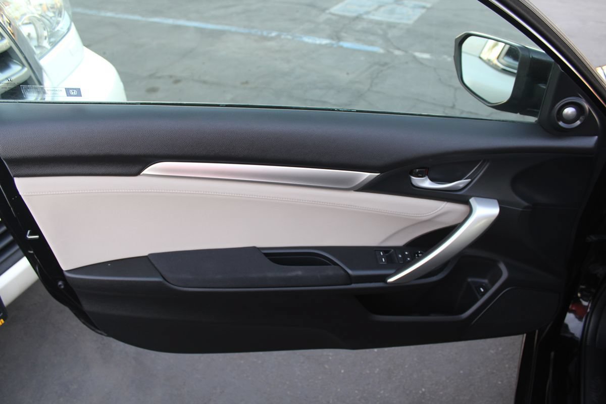 Used 2017 Honda Civic EX-T image 16