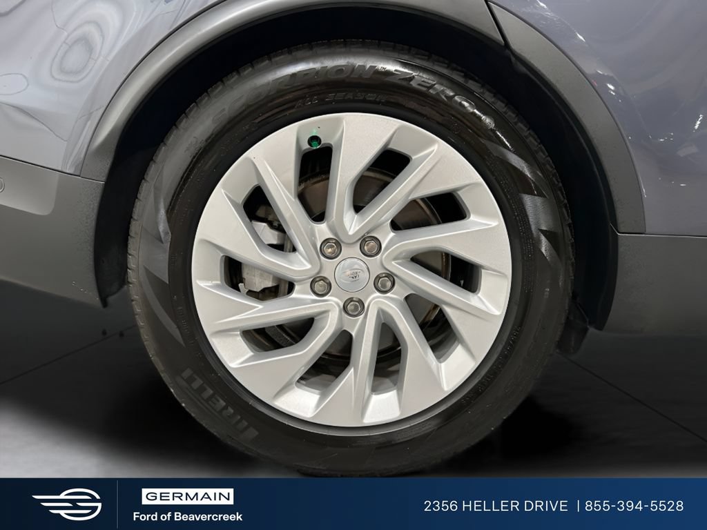 Used 2025 Land Rover Discovery S AWD/4WD image 27