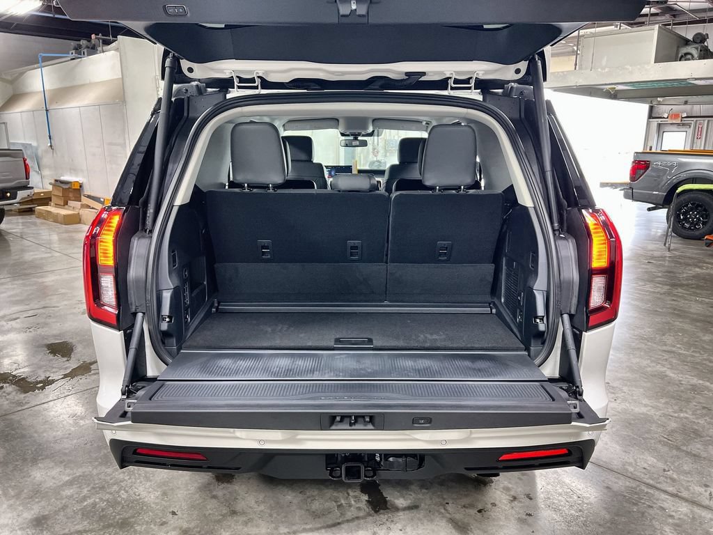New 2026 Ford Expedition Active AWD/4WD image 27