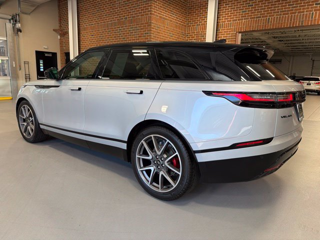 Used 2025 Land Rover Range Rover Velar Dynamic SE AWD/4WD image 5