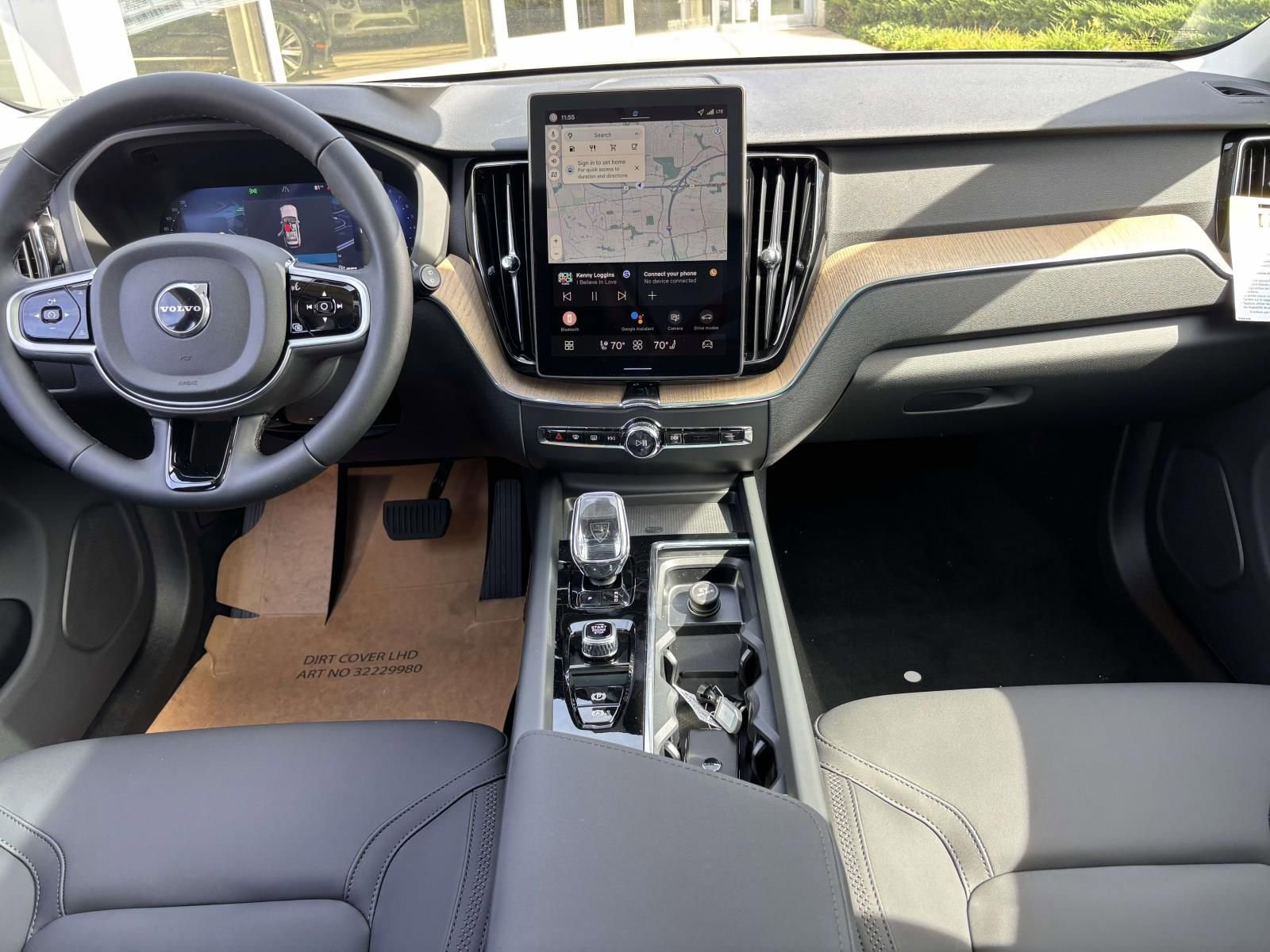 New 2026 Volvo XC60 B5 Plus w/ Protection Package Premier image 28