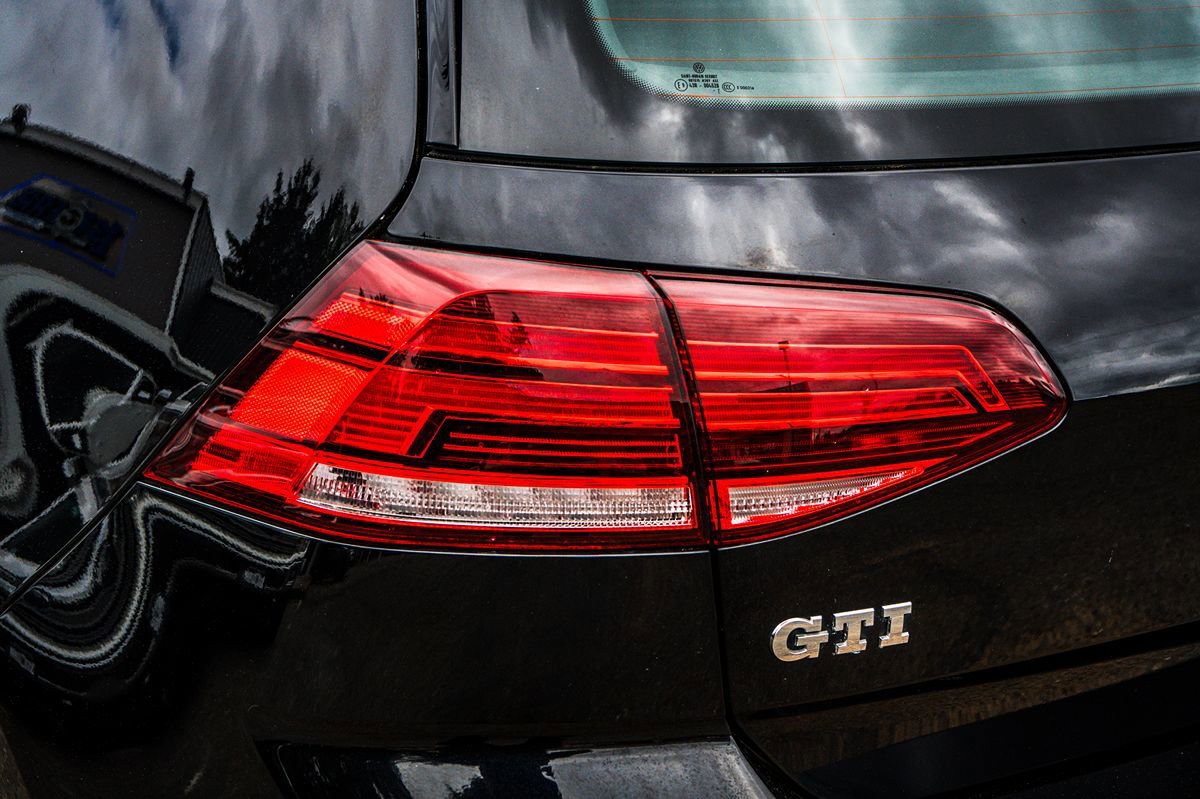 Used 2018 Volkswagen GTI SE FWD image 8