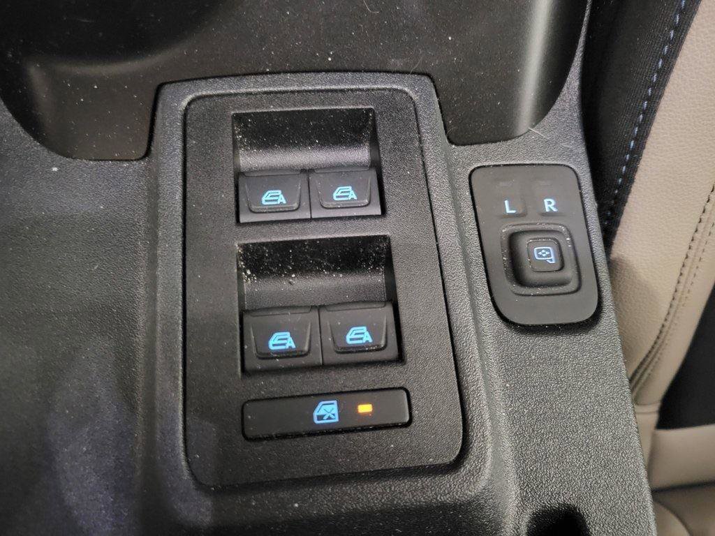 Used 2022 Ford Bronco Wildtrak image 21