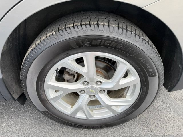 Used 2018 Chevrolet Equinox LT FWD image 28
