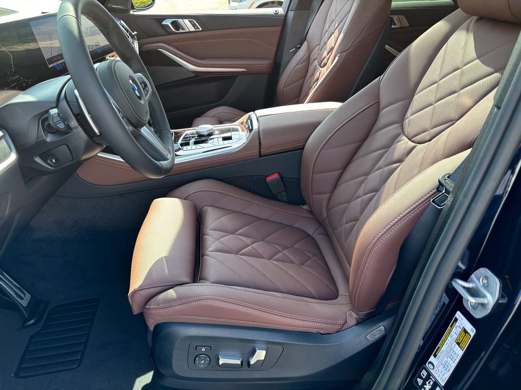 New 2026 BMW X5 xDrive40i w/ M Sport Package AWD/4WD image 15