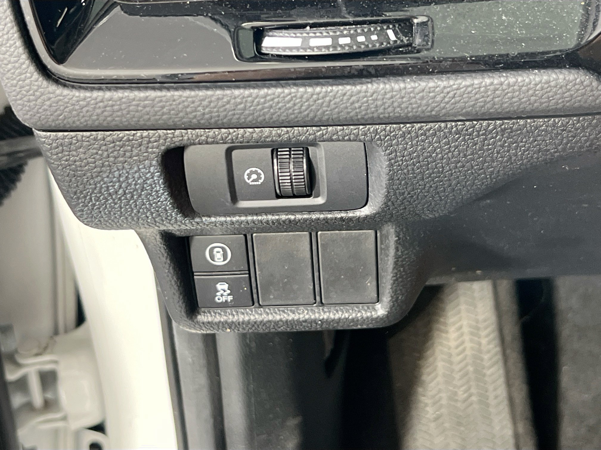 Used 2023 Honda Civic EX-L image 10