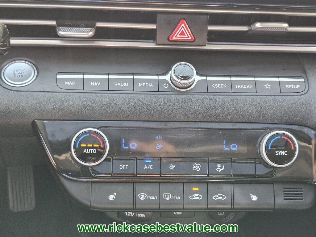 Used 2023 Hyundai Elantra Limited image 26