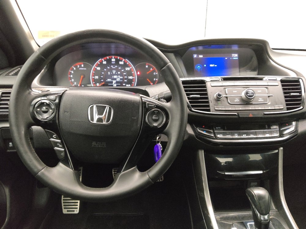 Used 2017 Honda Accord Sport image 22
