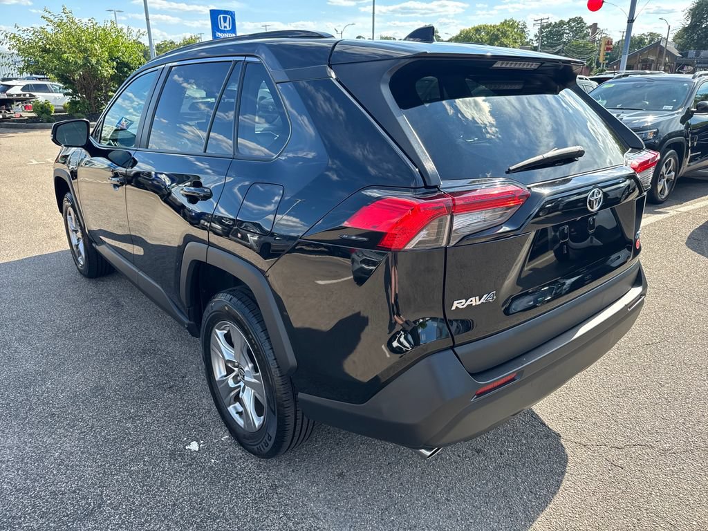 Used 2024 Toyota RAV4 XLE FWD image 5