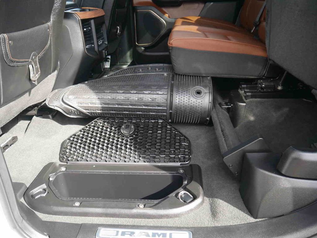 Used 2023 RAM 1500 Limited w/ Body-Colour Bumper Group image 20