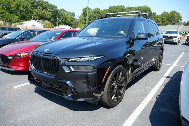 Used 2024 BMW X7 xDrive40i w/ M Sport Package AWD/4WD image 7