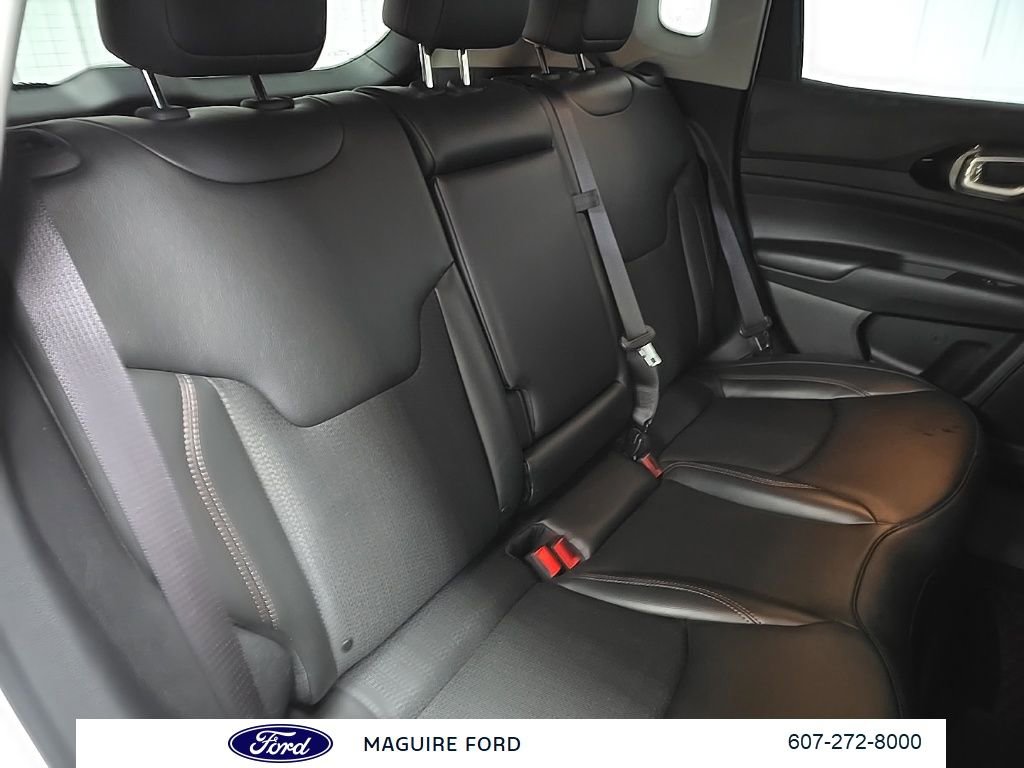 Used 2022 Jeep Compass Trailhawk w/ Trailhawk Convenience Group image 19