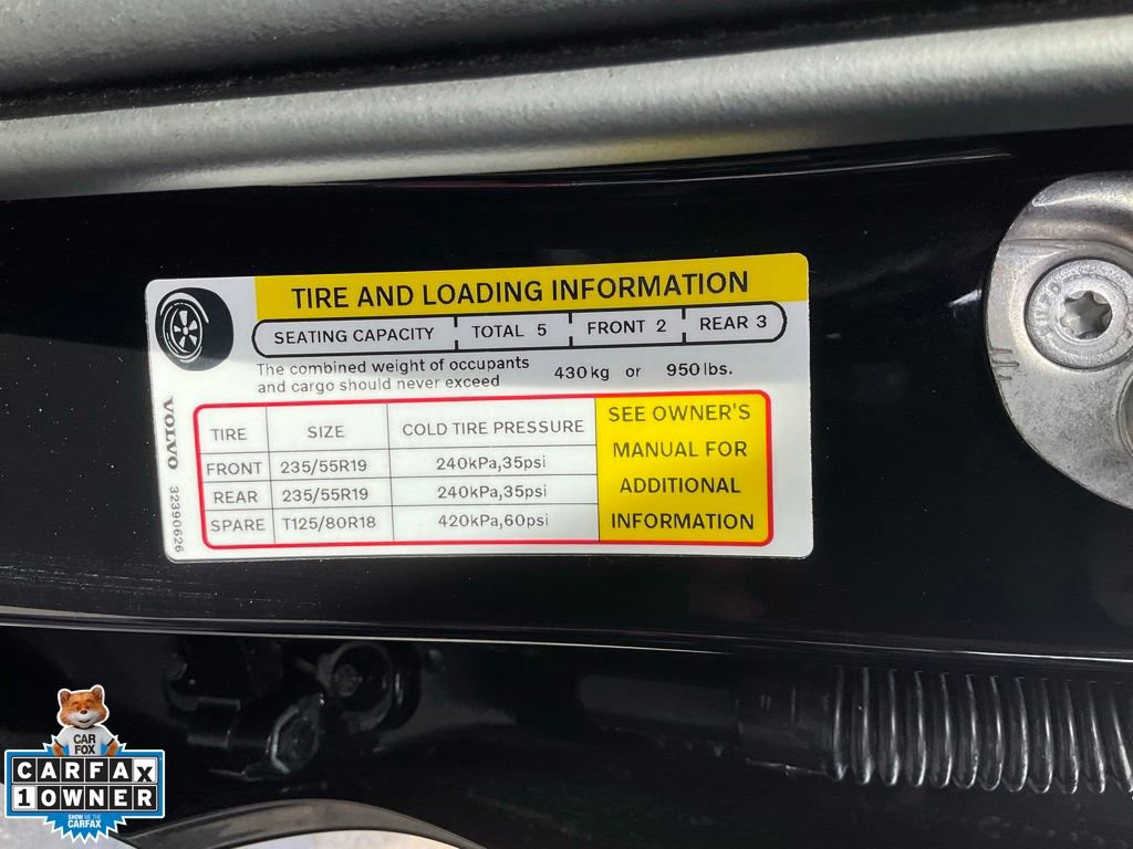 Used 2025 Volvo XC60 B5 Plus image 21