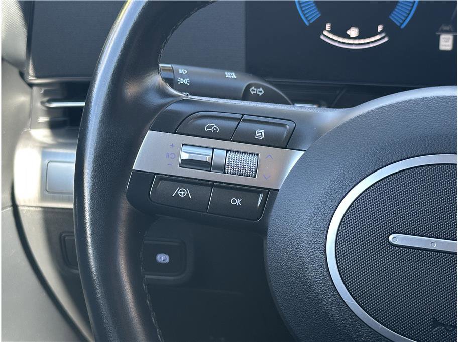 Used 2024 Hyundai Kona SEL image 21