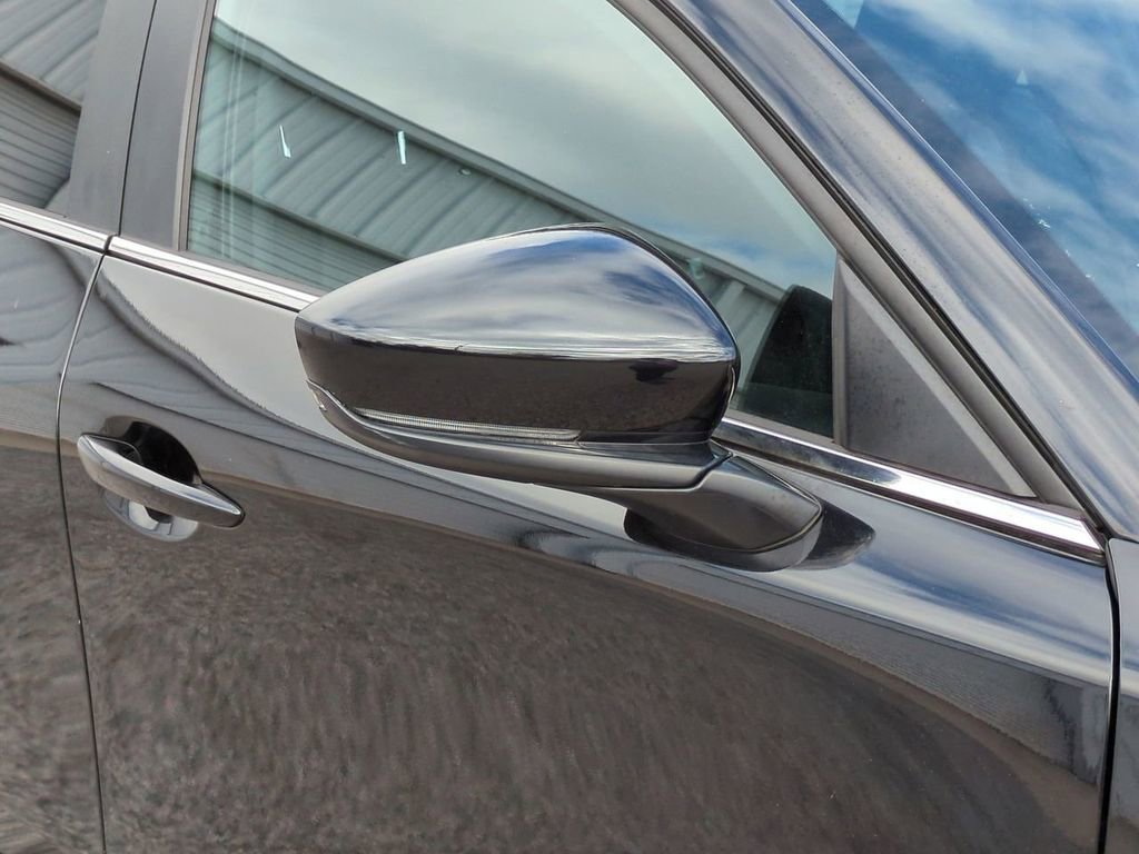 Used 2025 MAZDA CX-30 AWD 2.5 S w/ Select Sport Pkg image 12