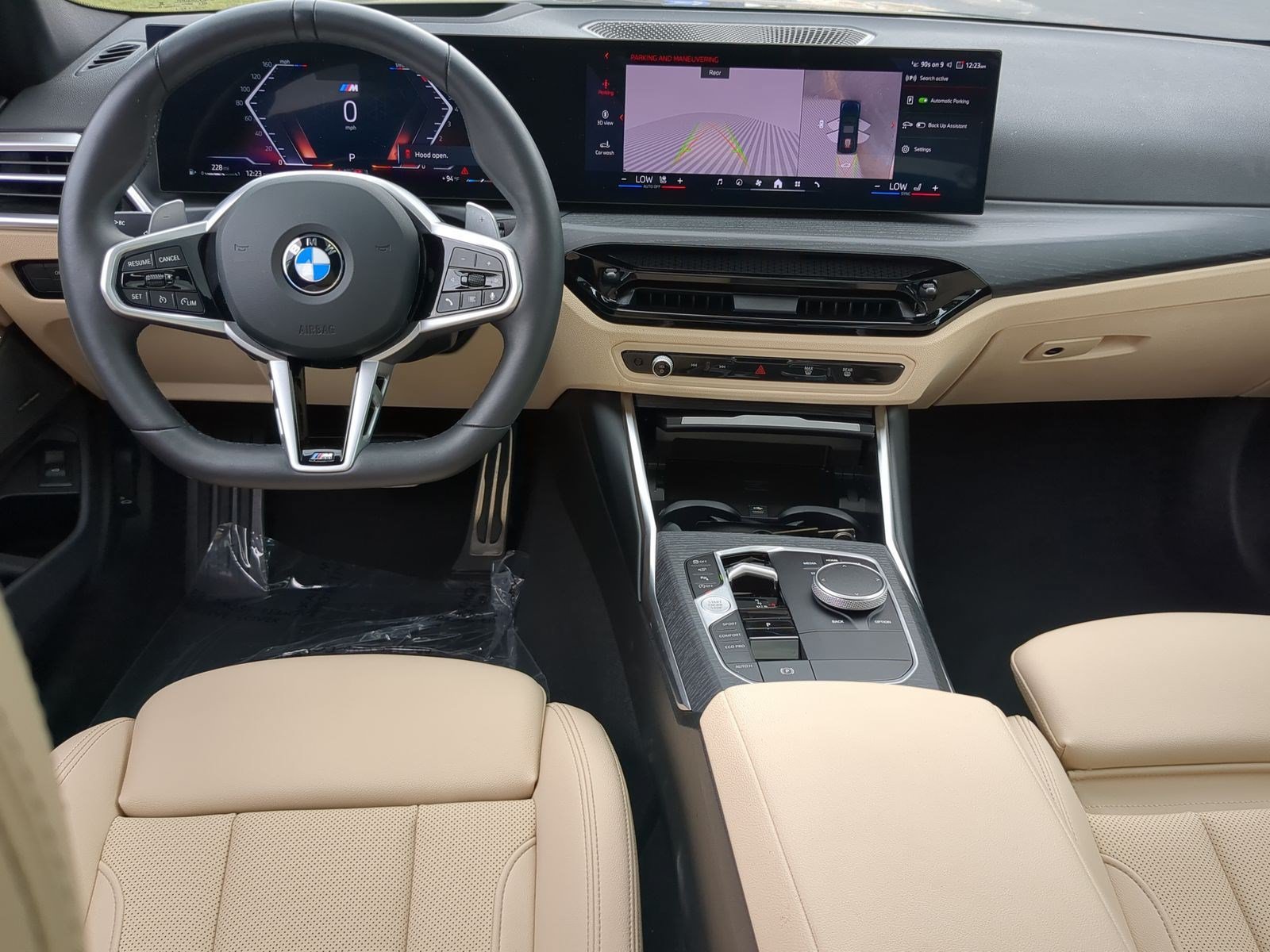 Certified 2026 BMW 330i xDrive Sedan w/ M Sport Package AWD/4WD image 29